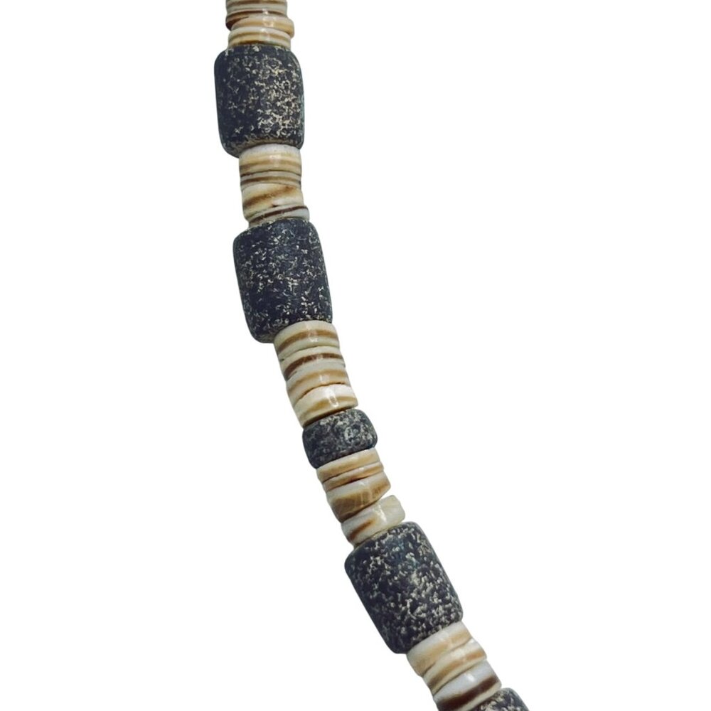 Surfer Puka Shell And Stone Beaded Necklace (5715) - Picture 2 of 6